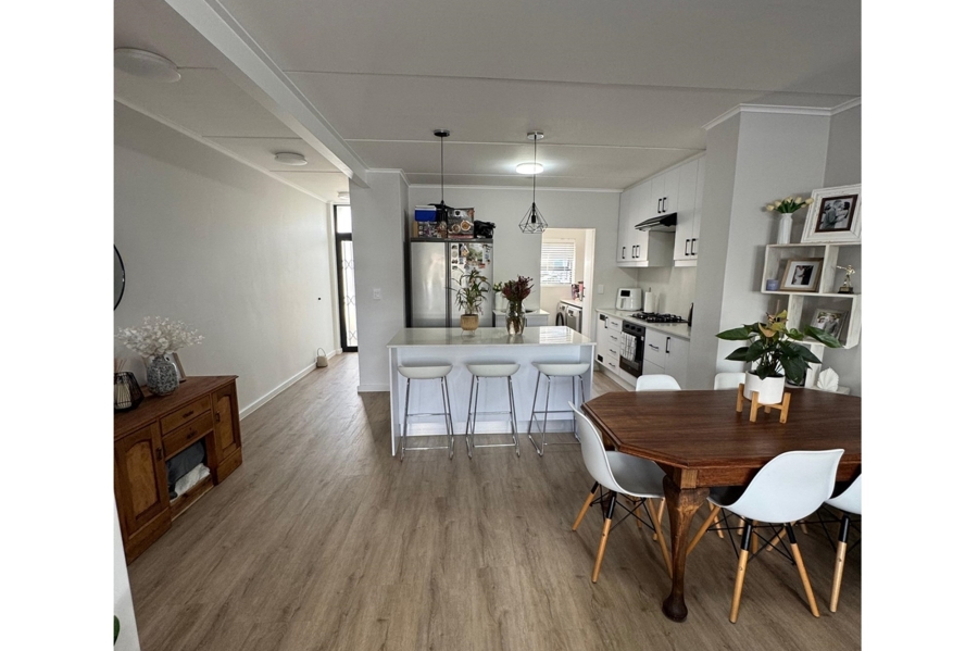To Let 2 Bedroom Property for Rent in Groenvlei Western Cape